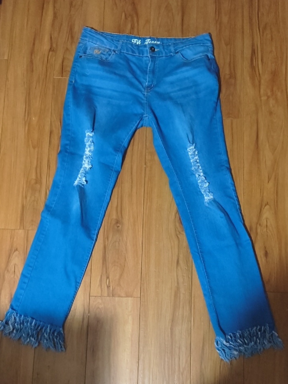 Bright Blue Women's Frayed Hem Skinny Jeans Size 13